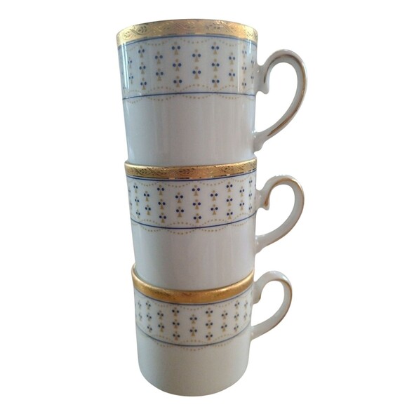 Vintage Set of Three Tirschenreuth Bavaria 4oz. Demitasse Cups and Saucers - Picture 6 of 6